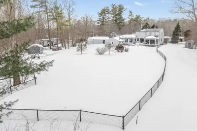 54 Rabbit Rd 1