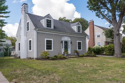 27 Gertrude Ave 1