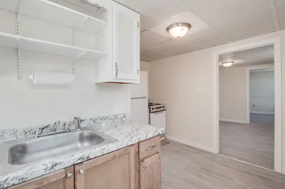 23 Lowell St #2R