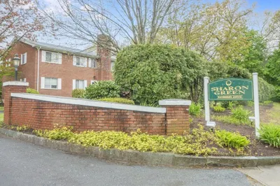 3 Bayberry Dr #3 1