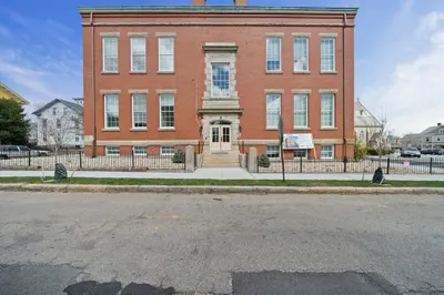 121 North Street #302