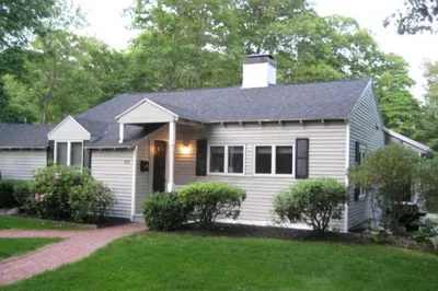 89 Colonel Hunt Dr