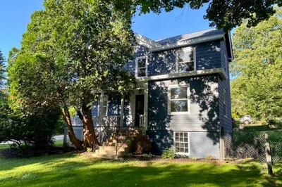 18 Maple St 1