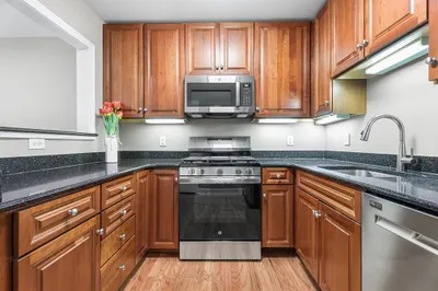 318 Rindge Ave #112