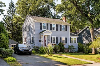 26 Elmwood Ave 1
