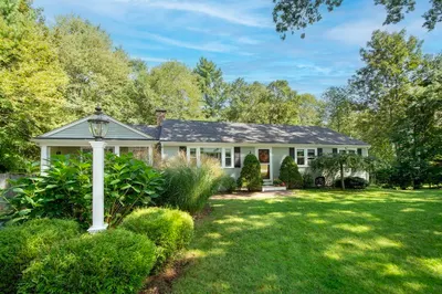 48 Brook Bend Road