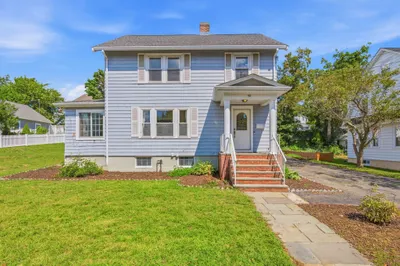90 Standish Ave 1