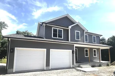 52 Bromont Street 1