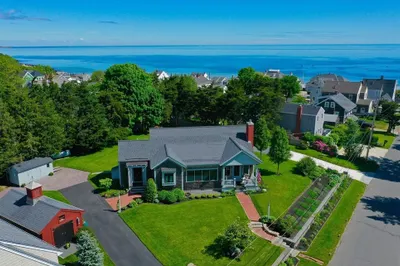 44 Arlington Rd 1