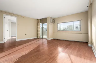 872 Massachusetts Avenue #304 1