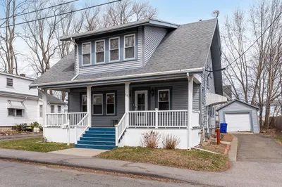 15 Monica St