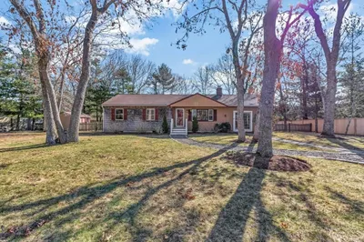 26 Rainbow Ln 1