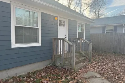 60 Bayonne Ave
