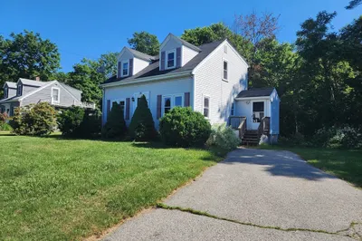 26 Main St