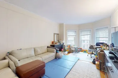 513 Beacon St #7