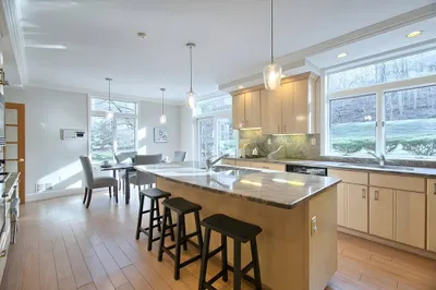 268 Mason Terrace 1