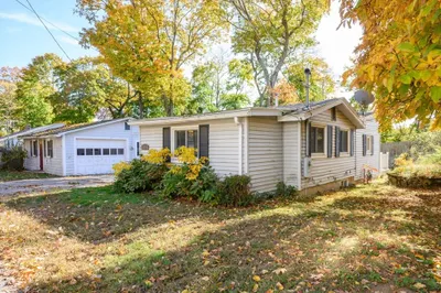 39 Pine Cliff Road
