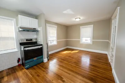 58 Parkway Crescent #2