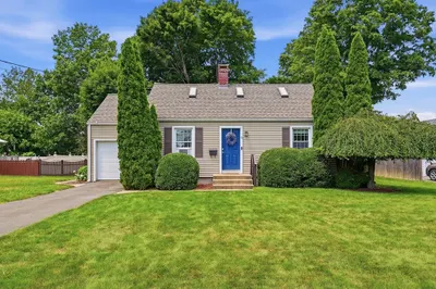 83 Lindbergh Blvd 1