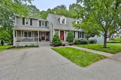 33 Reynolds Rd 1