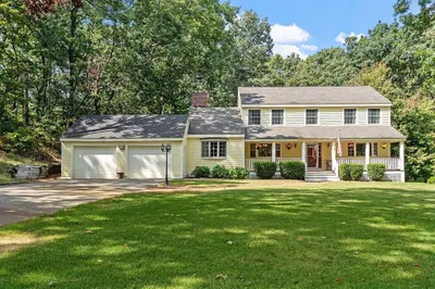 16 Wethersfield Drive