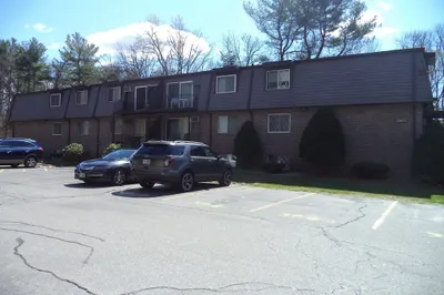 3 Pembroke Dr #22 1