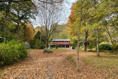 257 Old Enfield Road 1