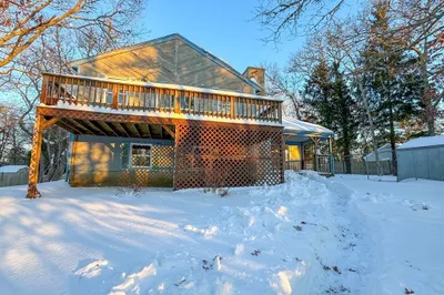 157 Lakeview Blvd