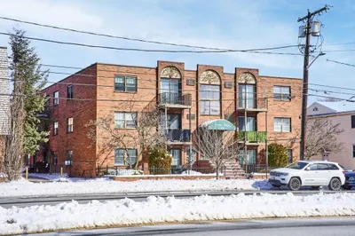 358 Broadway #27 1