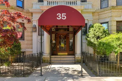 35 Queensberry St #1