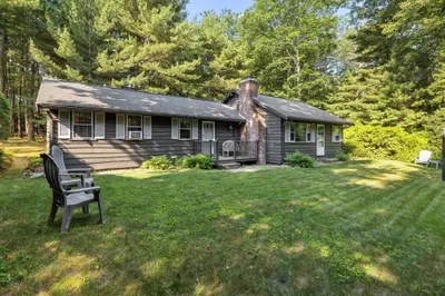 27 Old Meetinghouse Rd 1