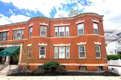 8 Colliston Rd 1