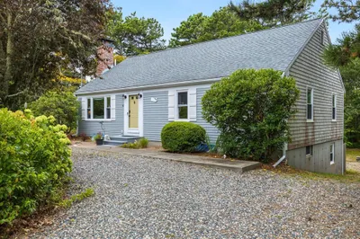 42 Old Village Rd 1