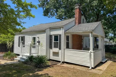 4 Wolfe St 1