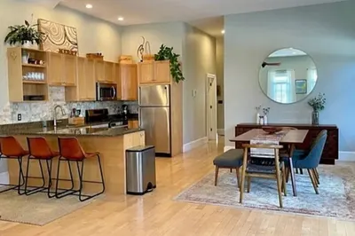201 K St #1