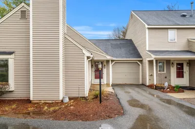 101 Brickett Hill Cir #101 1