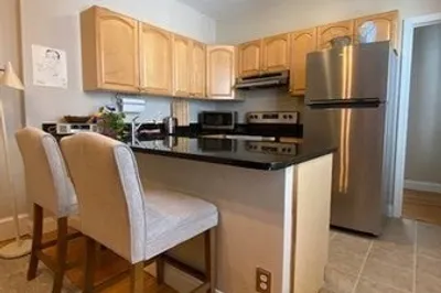 43 Park Vale Ave #4