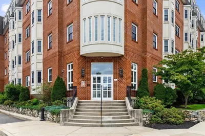 120 Wyllis Street #403 1