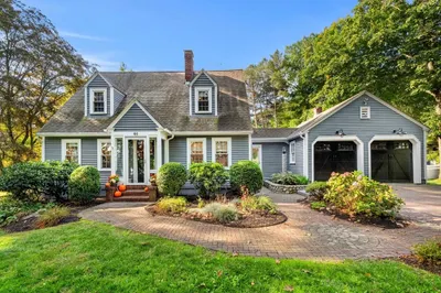 44 Haggetts Pond Rd
