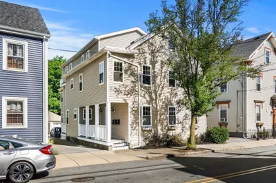 40 Essex Street #1 1