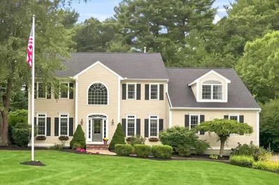 11 Evergreen Rd 1