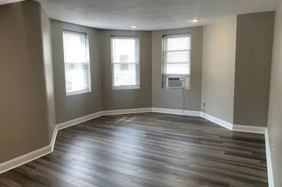 1862 Beacon St #1-3