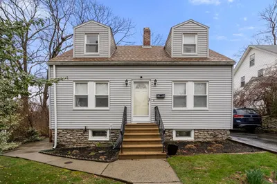 2 Keefe Ct