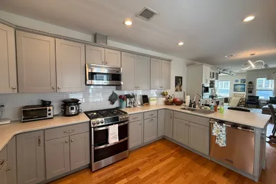 24 Shapley Ave #2 1