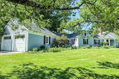 36 Green River Road 1