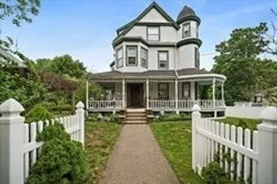 59 Spring St #3