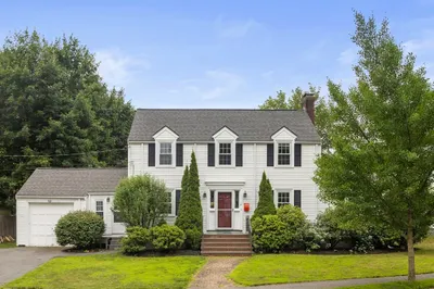 15 Oakmont Rd 1