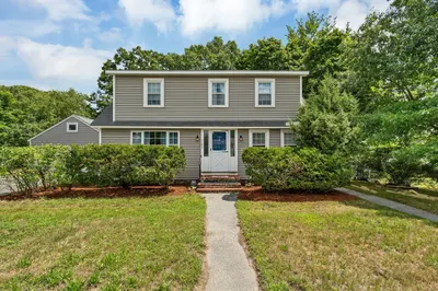 121 Elm St 1