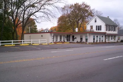 469 Bridge Street 1