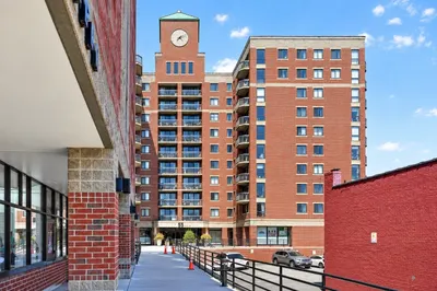 15 N Beacon St #316 1